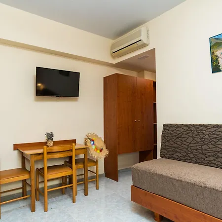 Ilyssion Holidays Apartman